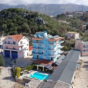 Frida , Himare Albanië